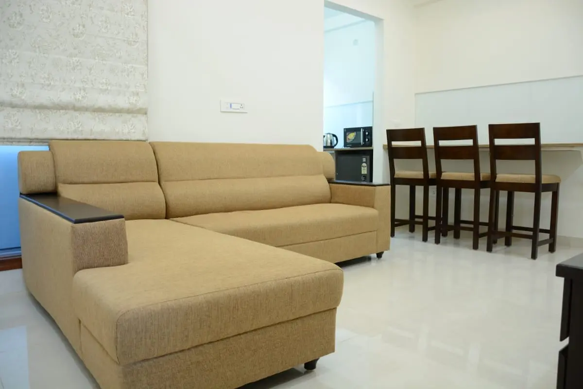 1 BHK photo 1